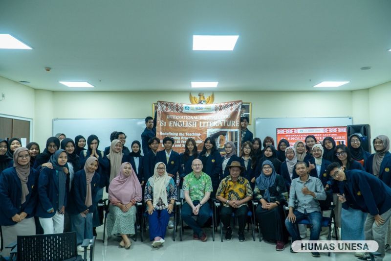 Kuliah tamu ini menjadi salah satu strategi Unesa Kampus 5 Magetan dalam membawa kegiatan pembelajaran atau perkuliahan mahasiswa ke level yang baru, yaitu ‘internasionalisasi.’